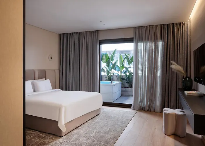 Nur Outline Aparthotel