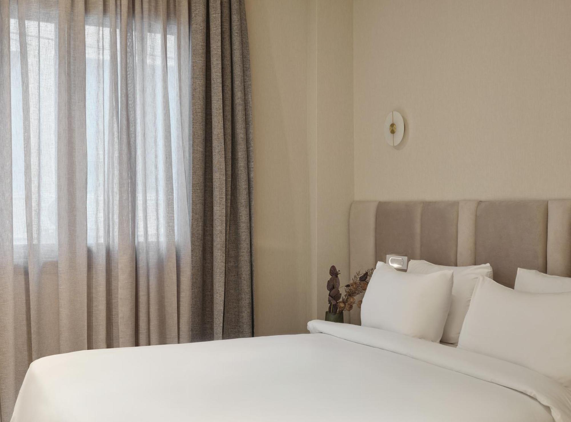 Nur Outline Aparthotel Athens